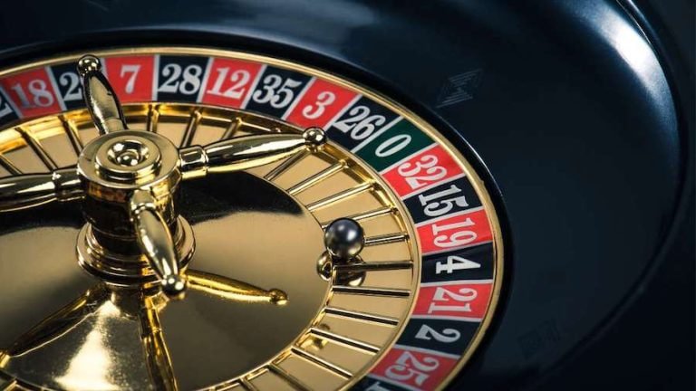 Tabel evaluasi ulasan pengguna Indonesia